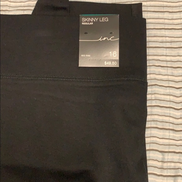 Black skinny Leg - Picture 1 of 1